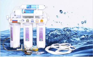 Máy lọc nước mang lại nguồn nước sạch có thể uống ngay khác với bình lọc nước